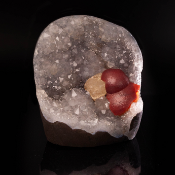 Botryoidal Fluorite with Hematite Inclusions on Chalcedony from Nasik, Maharashtra, India