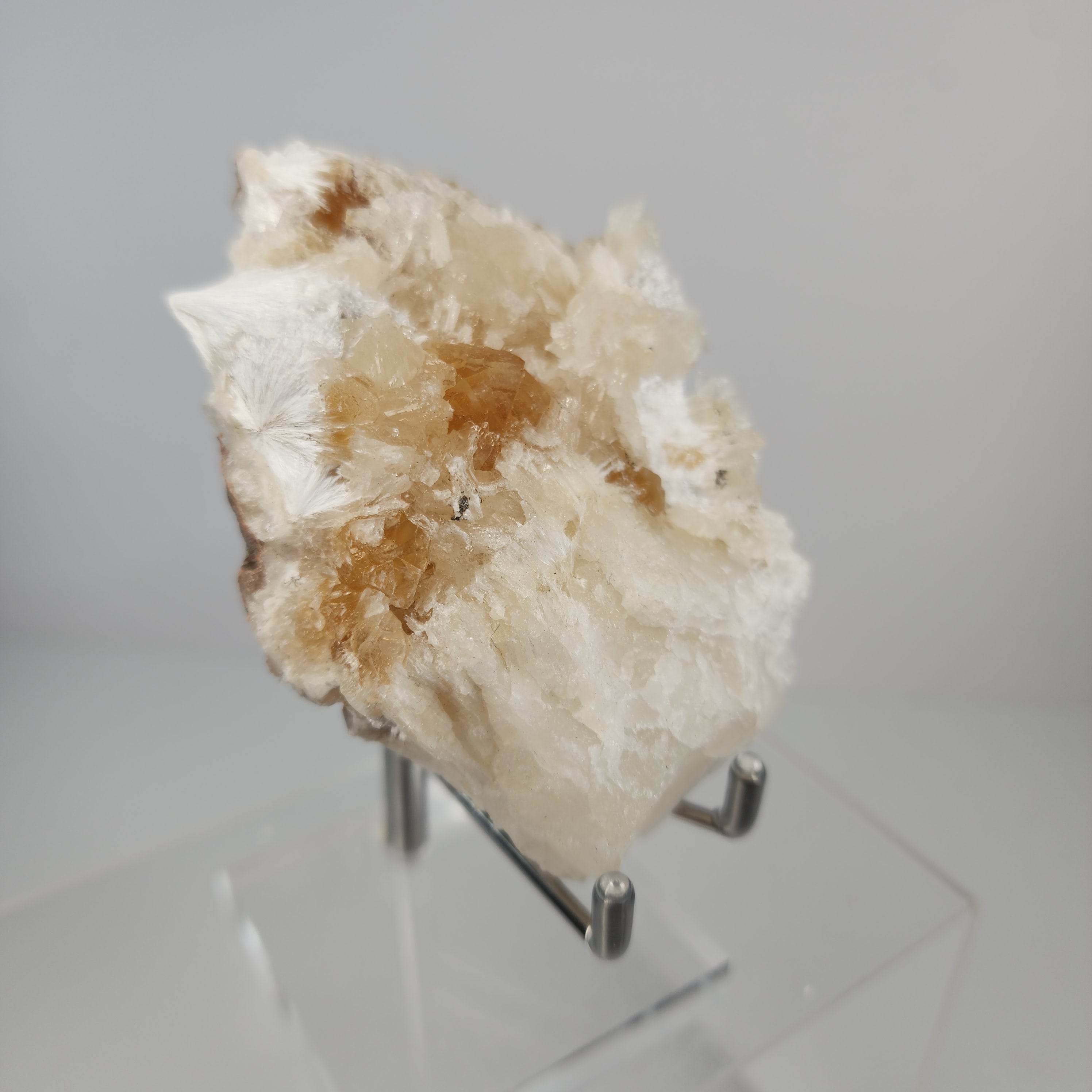 Honey Apophyllite - a Golden Hued Apophyllite with Mordenite, Okenite, Stilbite, & Chalcedony Specimen #19 from Maharashtra, India