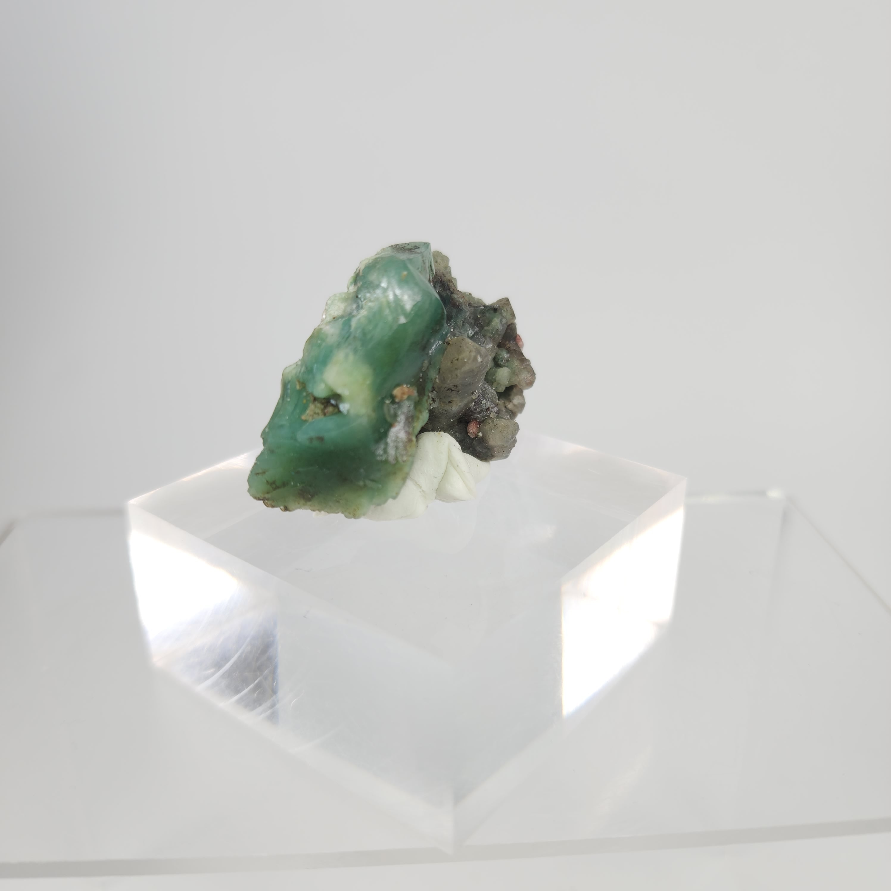 Green Heulandite Specimen #9 from Maharashtra, India