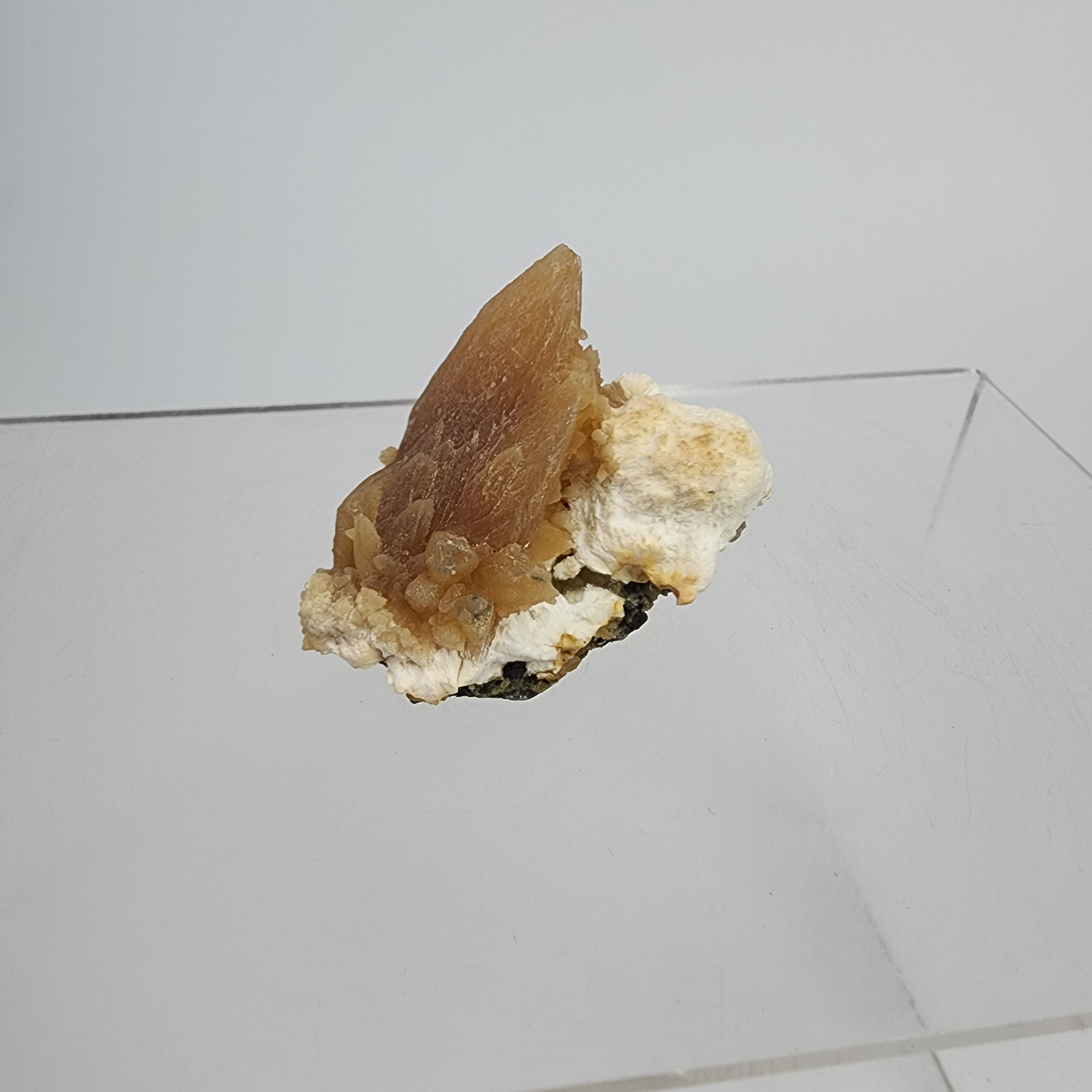 Golden Calcite on Mordenite Specimen #20 from Aurangabad, Maharashtra, India