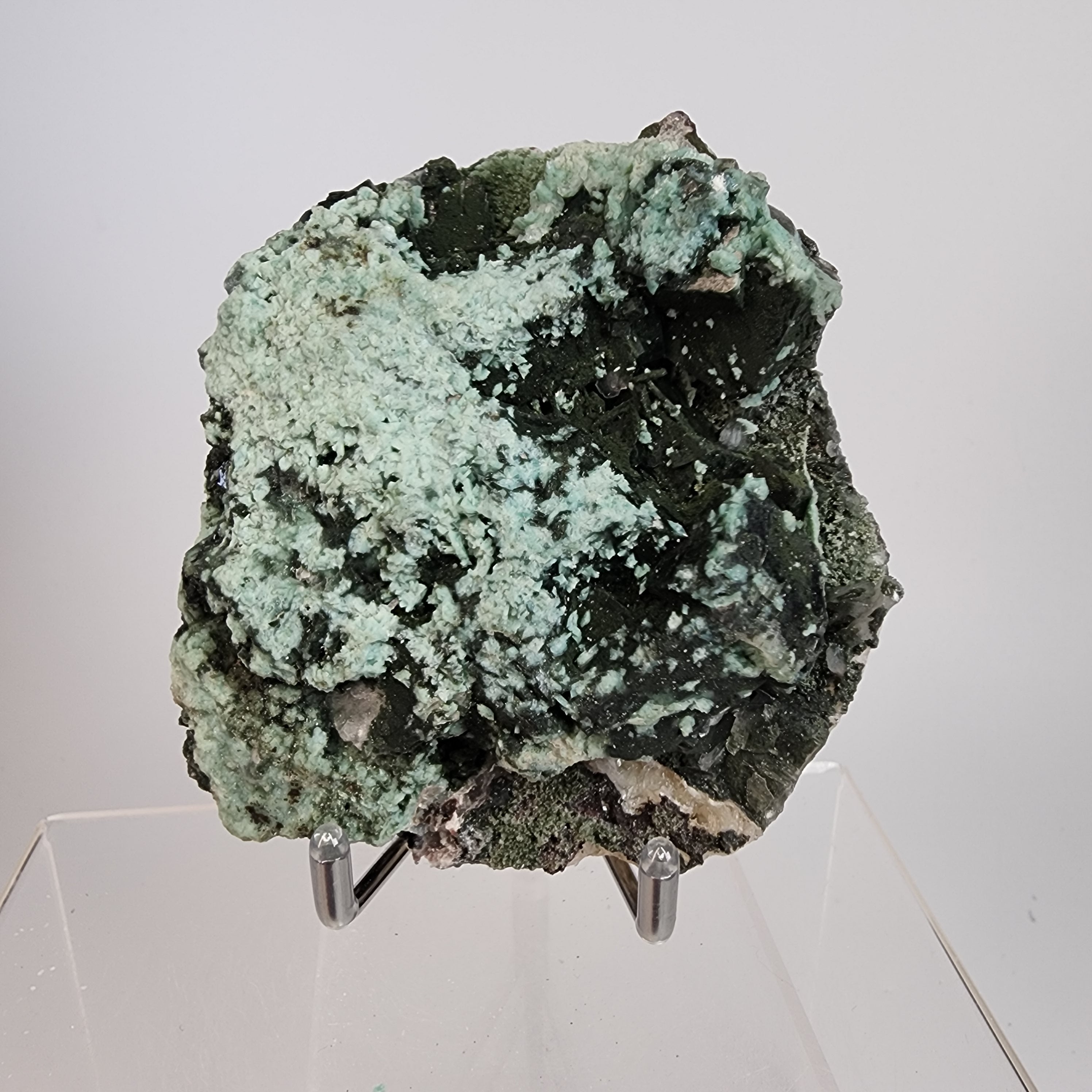 Hematite and Celadonite Included Apophyllite Specimen #9 from Ahmednagar, Maharashtra, India