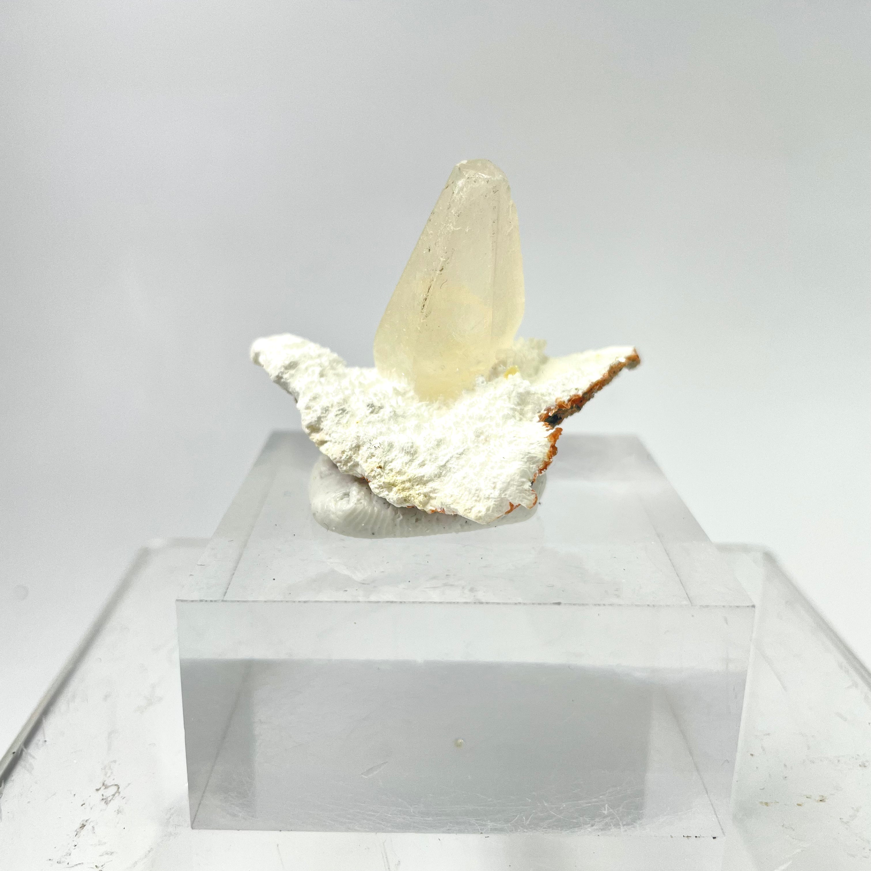 Dog Tooth Calcite on Mordenite Specimen #1 from Aurangabad, Maharashtra, India #008