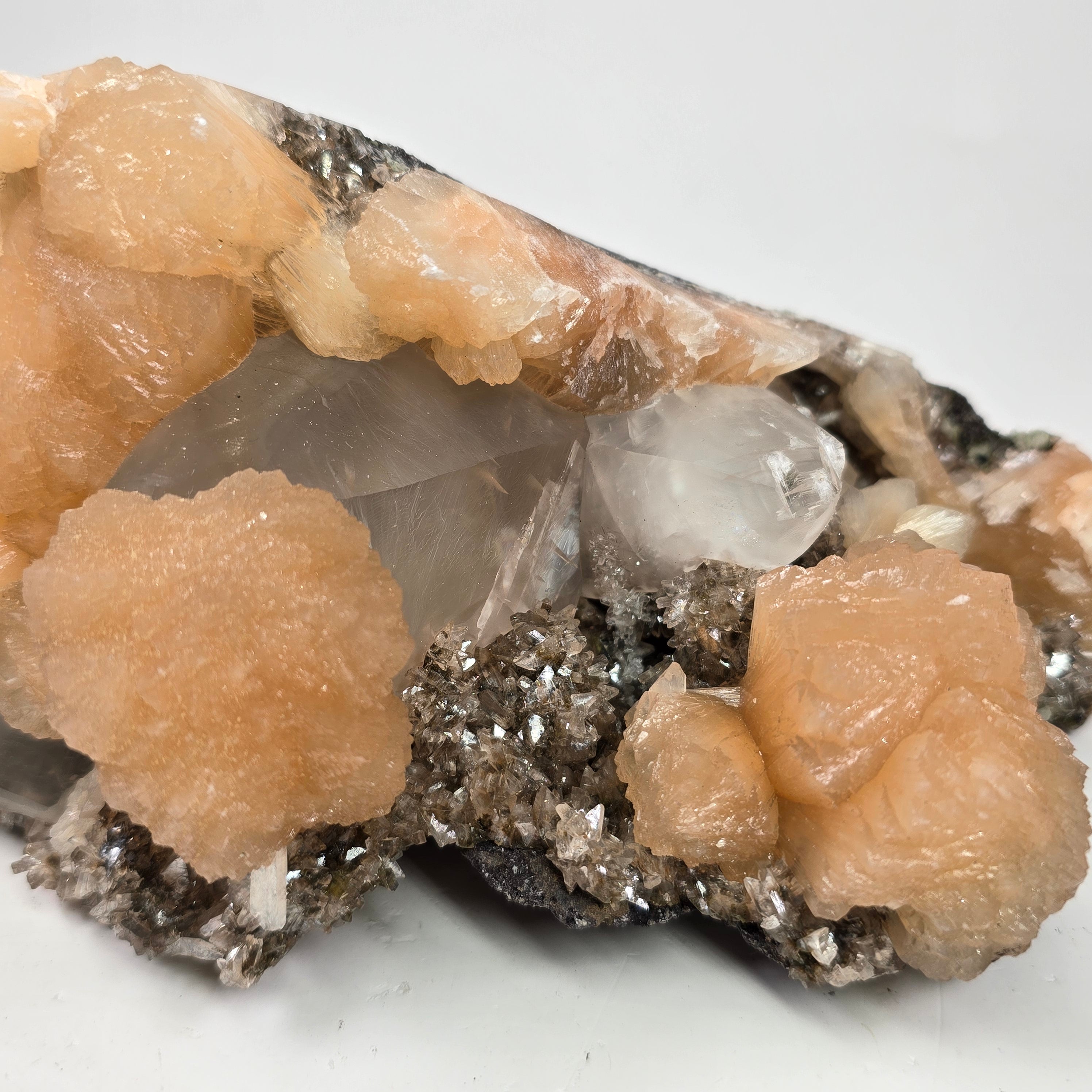 Transparent Heulandite with Stilbite and Calcite #001 (Aurangabad District, Maharashtra, India)